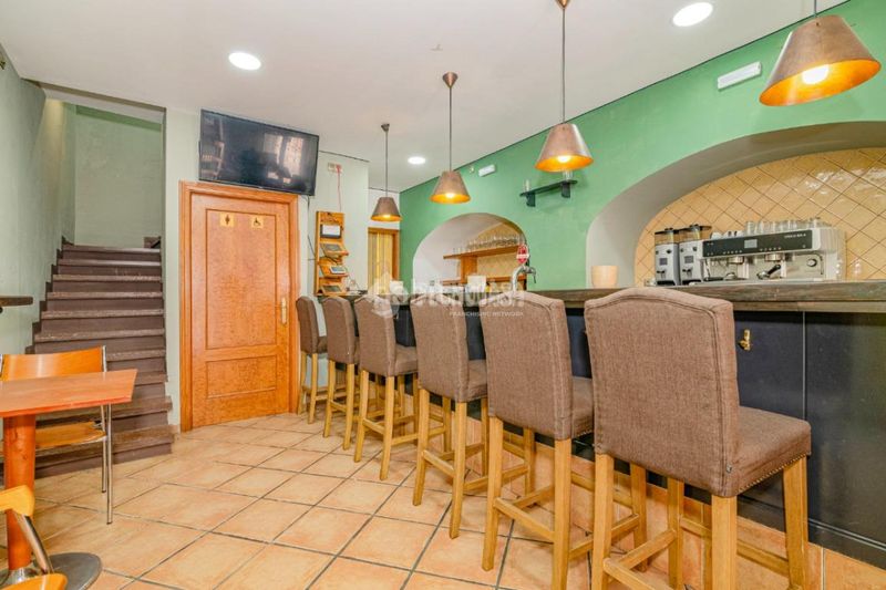 Foto d463ce6c-00ff-4d44-8b8d-721e3313bb31. Casa aparellada a Loja