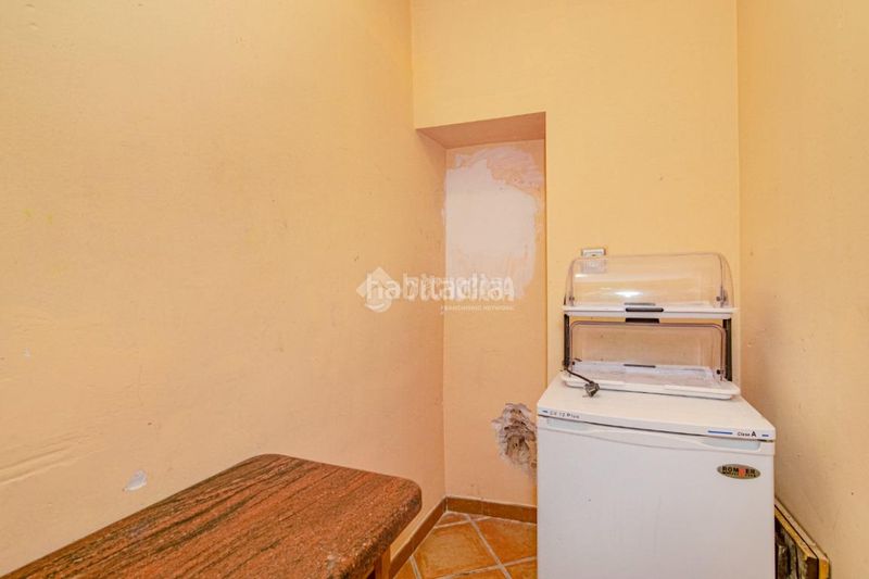 Foto e512984a-8f68-43f1-a898-451faee42ec8. Casa aparellada a Loja