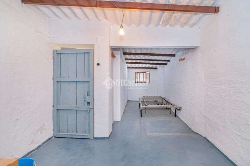 Foto 109419fd-ab65-46c6-8bb1-b82ec2dfd3e9. Casa aparellada a Loja