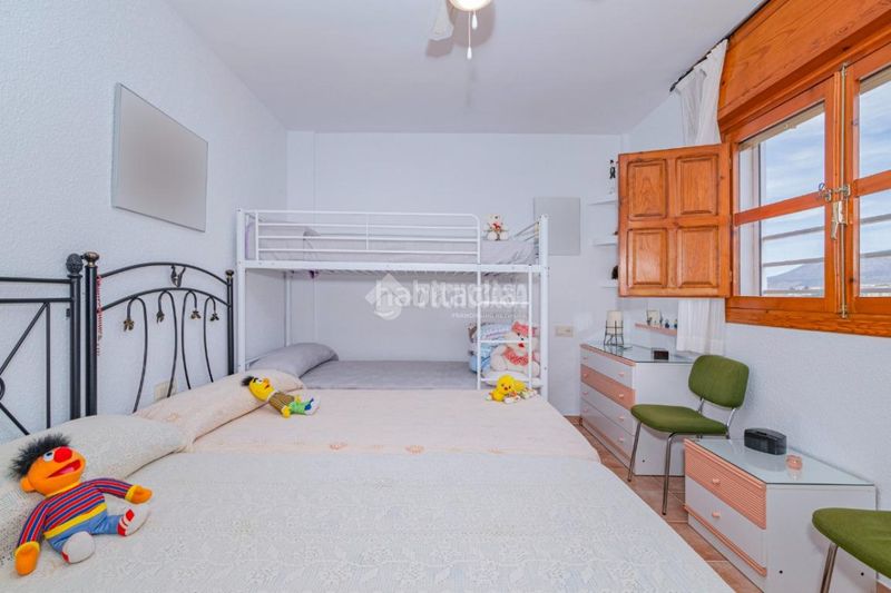Foto 08fbe43a-987b-45ff-8fa9-851089613faf. Casa  en venta en Loja
