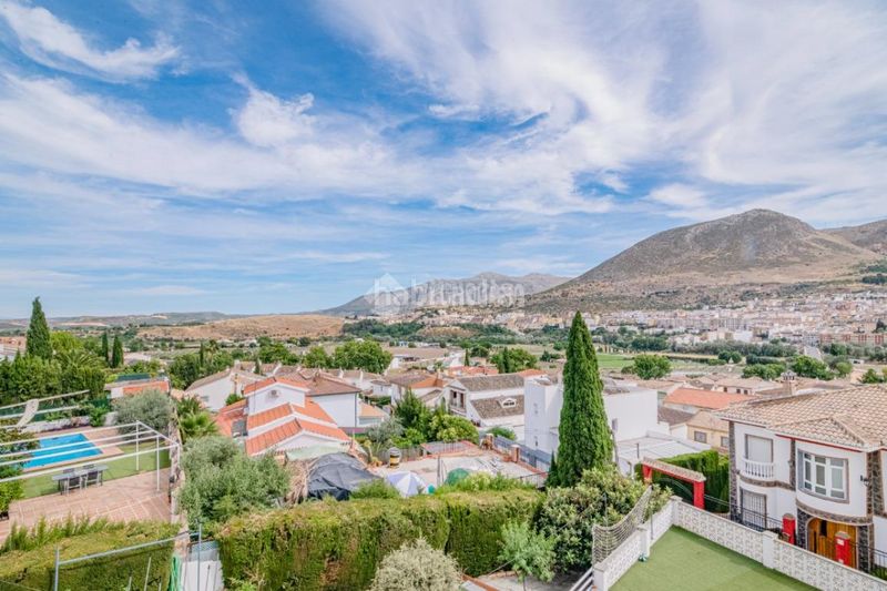 Foto 58248350-22d4-48bc-9633-42471d513d0e. Casa  en venta en Loja