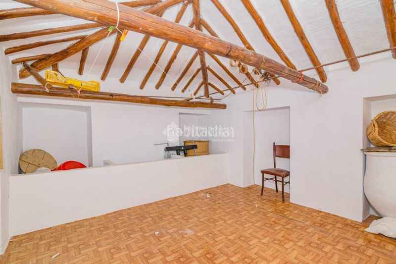 Foto 9e8289f5-9f54-4492-bee6-e9d3ecc7dd39. Masia a Algarinejo