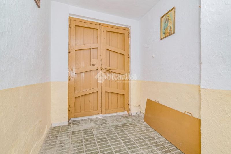 Foto 31905a17-c9ce-4736-9d52-aaddee38607a. Casa aparellada a Zagra