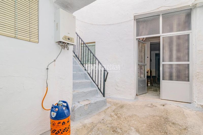 Foto 4fa7b759-0584-492e-87ed-931b45033be1. Casa aparellada a Zagra