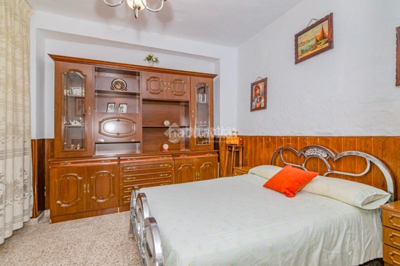Foto 5513c372-1681-45c6-a059-7473553c1819. Casa aparellada a Zagra