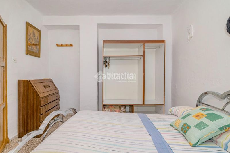 Foto 6b24f612-2320-404a-81fb-aa27143013be. Casa aparellada a Zagra