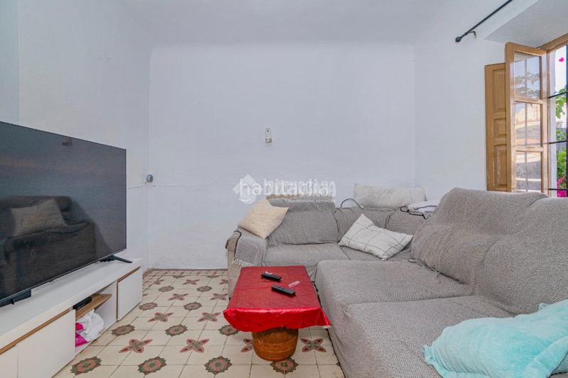 Foto 59f95ca0-6b39-4175-8bb1-5eb120d252cc. Casa a Loja