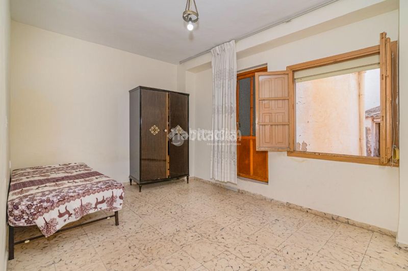 Foto e071e905-627d-4104-9758-aad9a9a17ac3. Casa in Loja