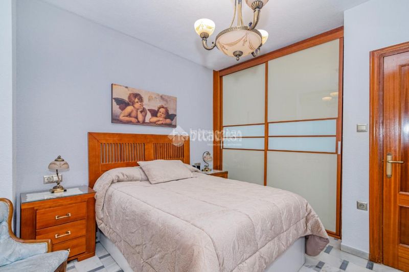 Foto b2d6f97a-f27f-43d4-867c-5340857ed6ab. Flat in Loja