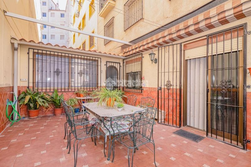 Foto fe77f6ee-e2b0-4223-aa05-5584ec3f5867. Flat in Loja