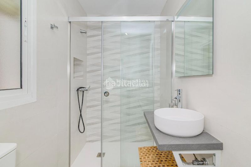 Foto ba01cb90-2a29-461b-994c-0c29eeed9c63. Flat with heating in Loja