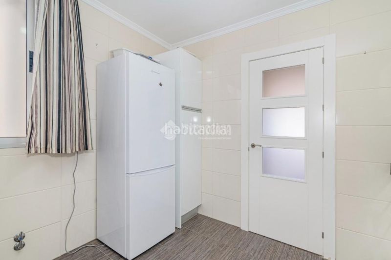 Foto ee143a26-989d-4f86-982b-6fe9e99537a4. Flat with heating in Loja