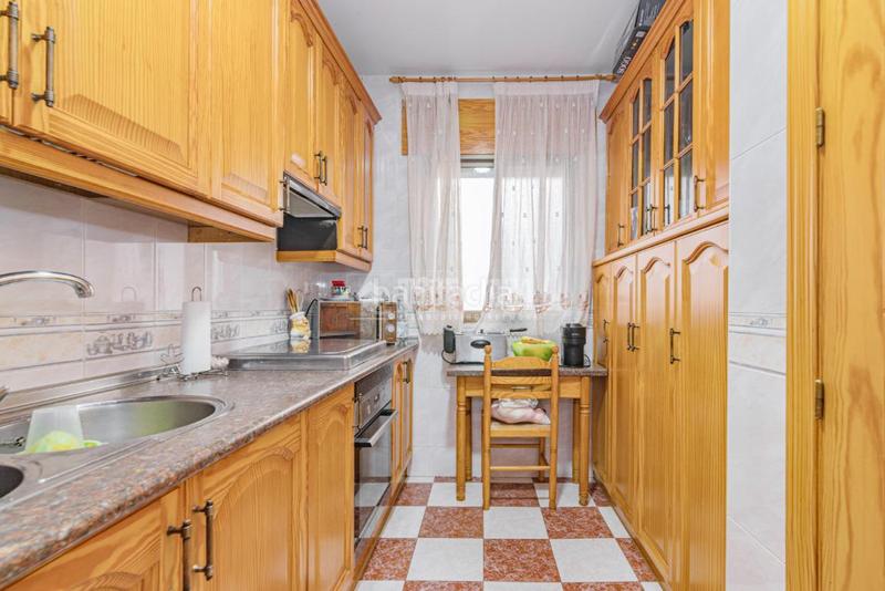Foto aeb80b5a-edaa-4d38-bc77-8c2416381ce1. Piso  en venta en Loja