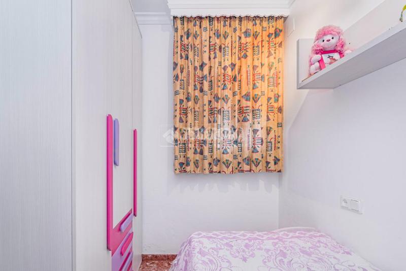 Foto bedaa5f2-4eb1-41b0-bf21-069a4720415c. Piso  en venta en Loja