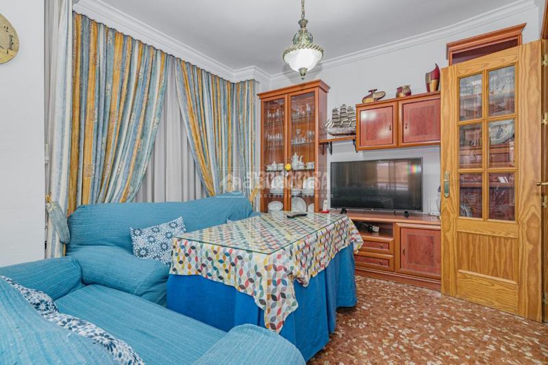 Foto e0c8fac2-0c84-44d0-83d3-70ec77bbd74a. Piso  en venta en Loja