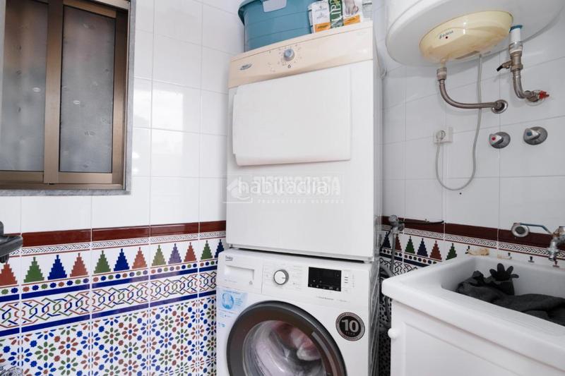 Foto f682f986-3f75-46b2-b2e4-b756e52c76fa. Piso  en venta en Loja