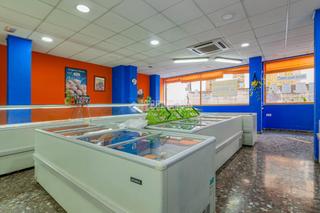 Local commercial à Loja. Tienda en venta en loja
