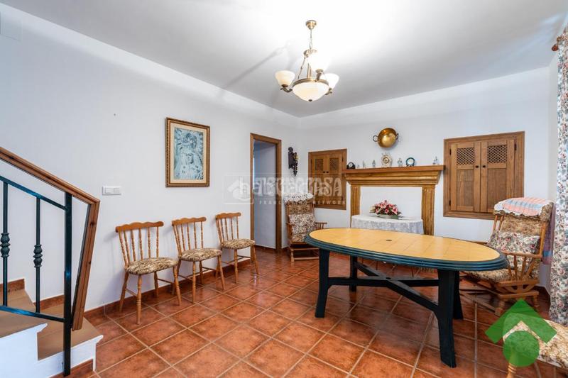 Foto 1ed1e9de-5ae1-4801-ab20-f477f590d7b0. Haus mit heizung parking in Loja