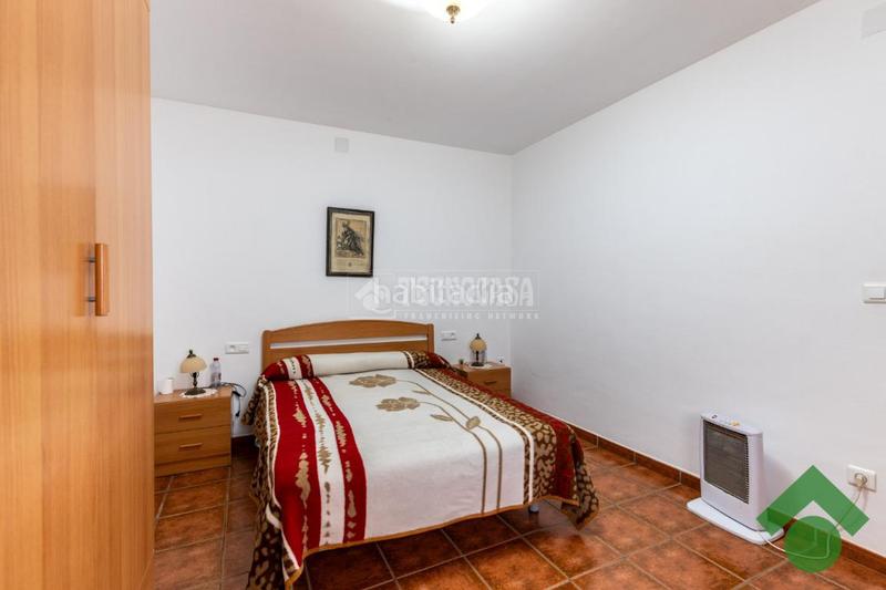 Foto c222e426-f935-4f7c-a146-6d069019468a. Haus mit heizung parking in Loja