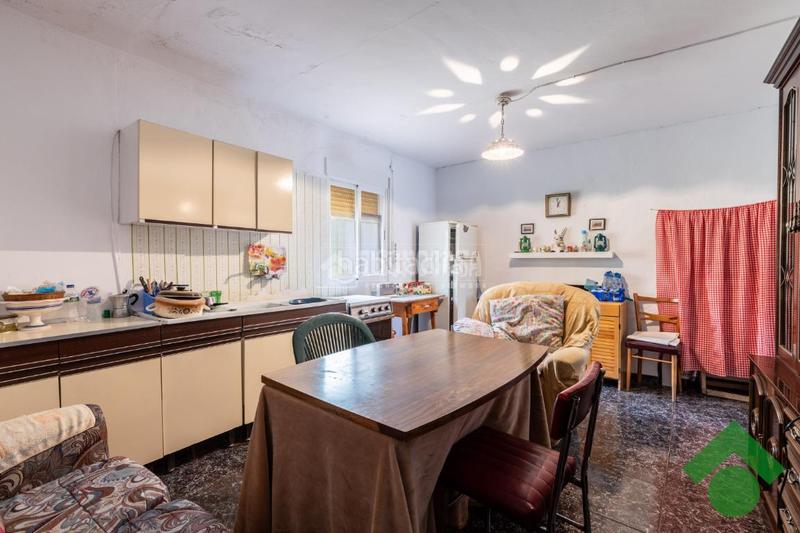 Foto dcb0c534-fcef-4956-aa77-f2194b94894e. Haus mit heizung parking in Loja