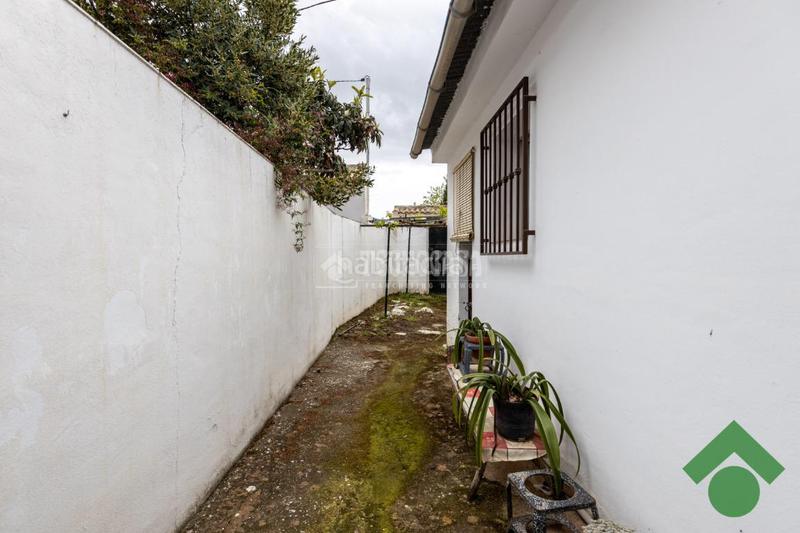 Foto fc1ed1c7-a6f7-4e29-9409-01b8a6b3086f. Haus mit heizung parking in Loja