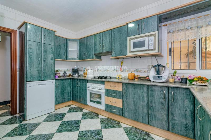 Foto cfda6952-dec1-4d48-b100-4a285581f12e. Maison dans Huétor Tájar