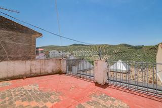 Casa aparellada a Zagra. Casa en venta en zagra