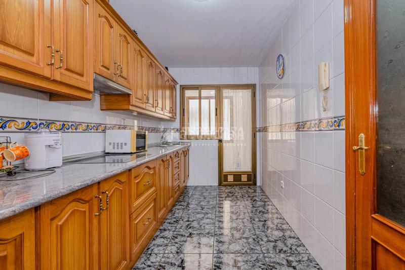 Foto b120eacd-ecdd-450a-b1f6-56730929df21. Piso  en venta en Loja