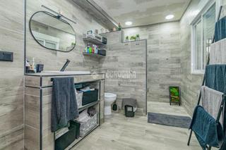 Maison jumelée à Loja. Casa en venta en loja