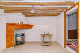 Casa aparellada a Loja. Casa en venta en loja