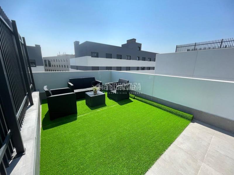 Foto 3bd3f3c9-f221-4393-b22e-71ecc5869424. Alquiler dúplex piso en alquiler en Polígono Industrial-Norte San Sebastián de los Reyes