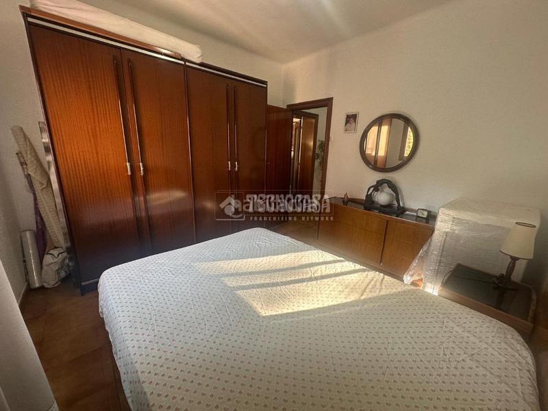 Foto 57a0d4a0-f42e-4189-b910-447e146c3f48. Piso  en venta en La Marina del Port Barcelona