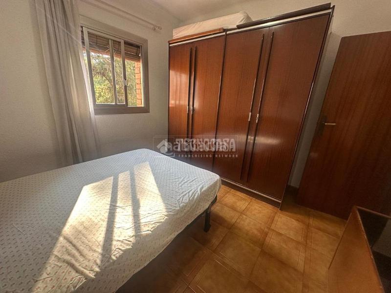 Foto a9194f3a-f48c-46ec-bc10-880a56c5d984. Piso  en venta en La Marina del Port Barcelona