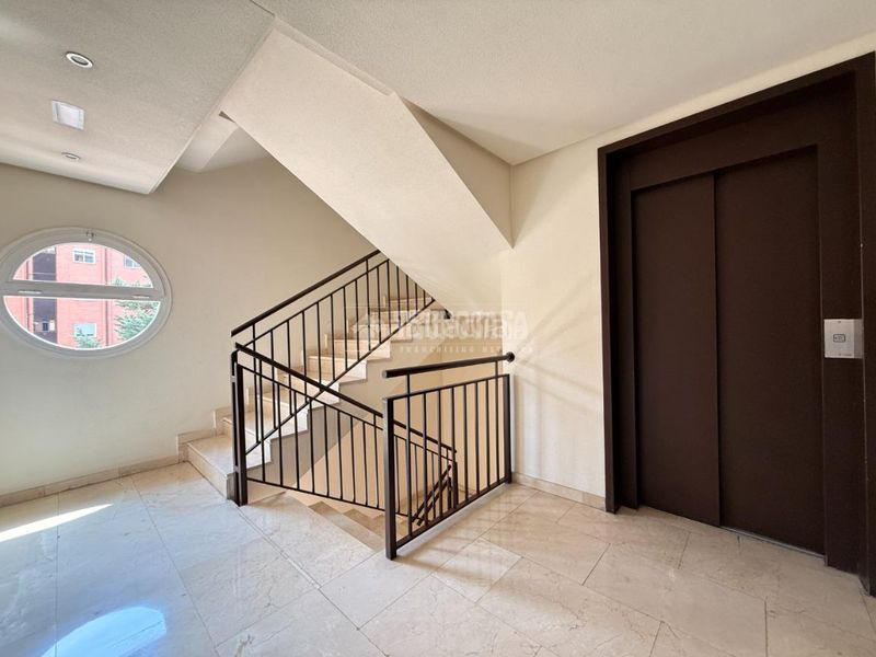 Foto b6b984ec-ece2-45d6-87c3-60293b7daad9. Pis amb calefacció aparcament piscina a Horcajo Madrid