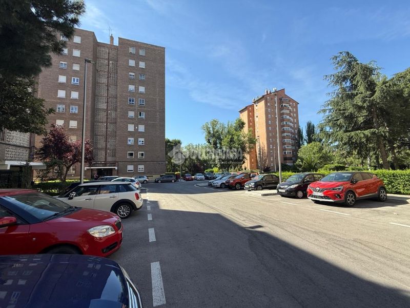 Foto 0833fbca-a791-4fe6-a1e4-92bcb4c273f5. Pis amb calefacció a Vinateros Madrid