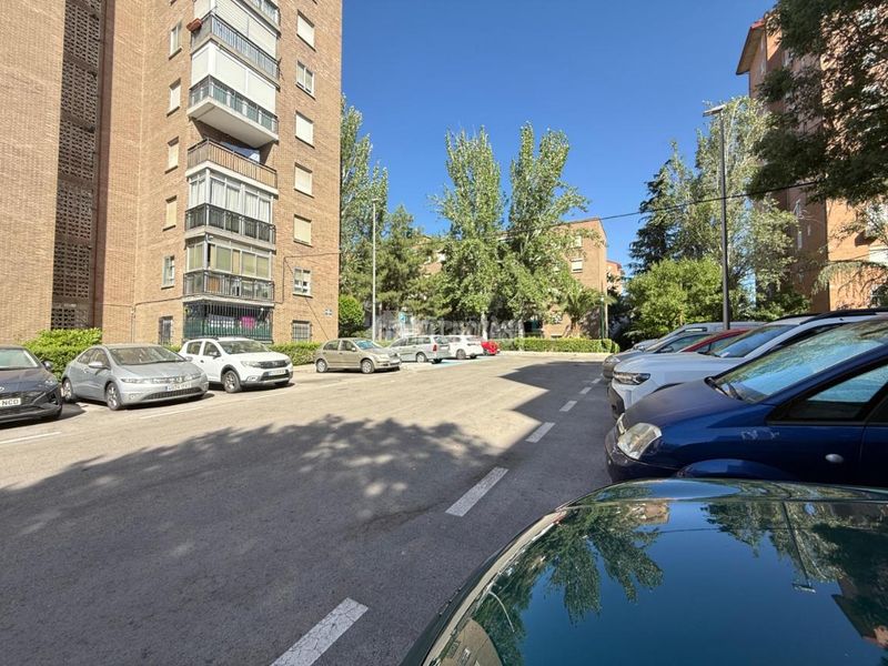 Foto c50d93fb-7291-4be8-bfef-3f643f884fd3. Pis amb calefacció a Vinateros Madrid