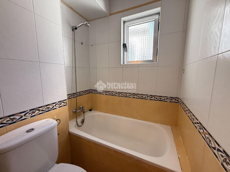 Foto 6b832ff1-8298-4296-ac8b-98455ff47aff. Pis amb calefacció a Vinateros Madrid