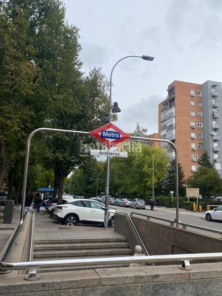 Foto 0288501b-bdf9-48d8-897b-a08db8b8b7a8. Local comercial  en venta en Vinateros Madrid