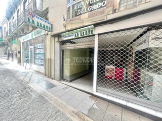 Location Local commercial à Valdepeñas. Tienda en alquiler en valdepeñas