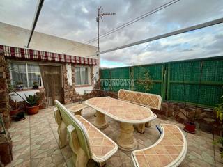 Casa aparellada en Valdepeas. Casa en venta en valdepeas