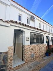Maison jumelée à Vejer. Casa en venta en vejer de la frontera