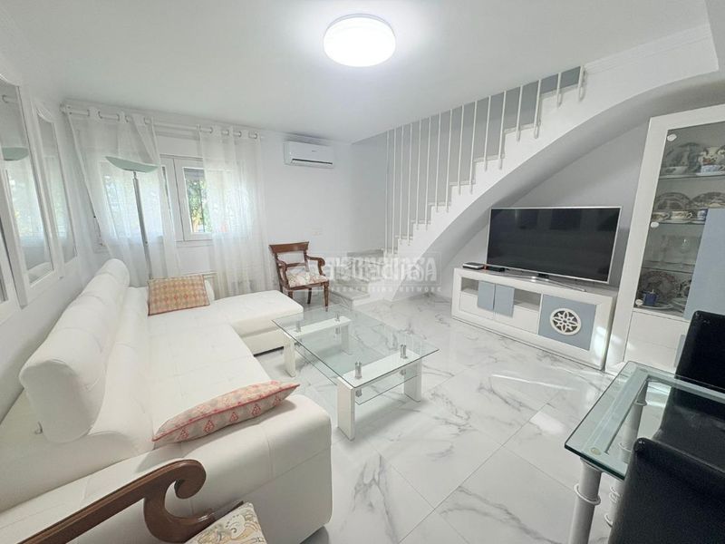 Foto bcf981ab-99d1-4f05-bb4f-017da3bfd450. Casa aparellada amb aparcament a Vejer Vejer de la Frontera