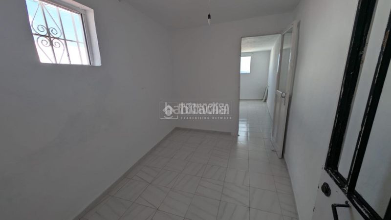 Foto 7613be73-a0e9-4beb-b9a6-1c19e051f0a1. Casa aparellada a Vejer Vejer de la Frontera
