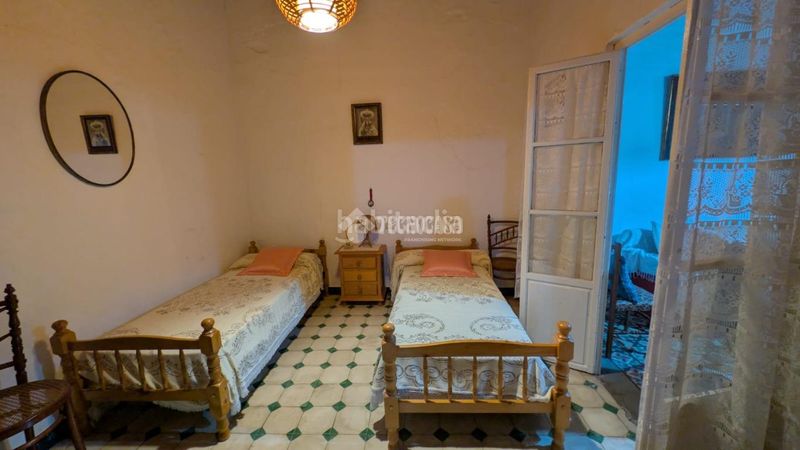 Foto 37753c0d-b278-4728-b3f6-a4a2a426fed8. Casa aparellada a Vejer Vejer de la Frontera