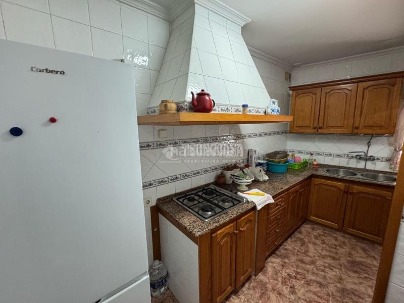 Foto d77d77d2-8f5b-4a96-ba54-7db682c92e97. Appartement avec chauffage parking dans Benalup
