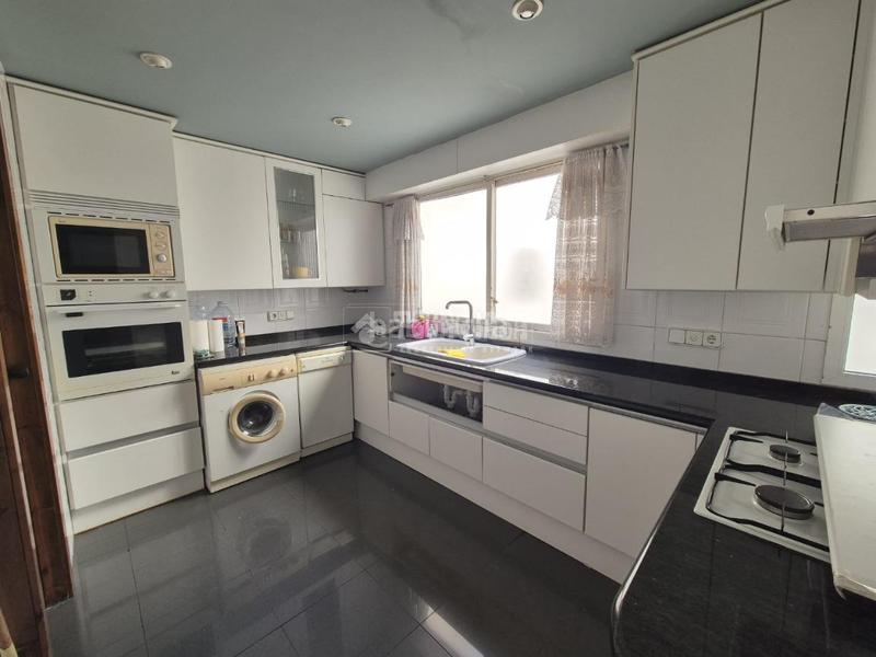 Foto 72af299c-c61c-49fa-9c7e-f71bd55edf3f. Affitto appartamento in Barrio de Patraix Valencia