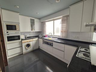 Flat in Calle ENGUERA