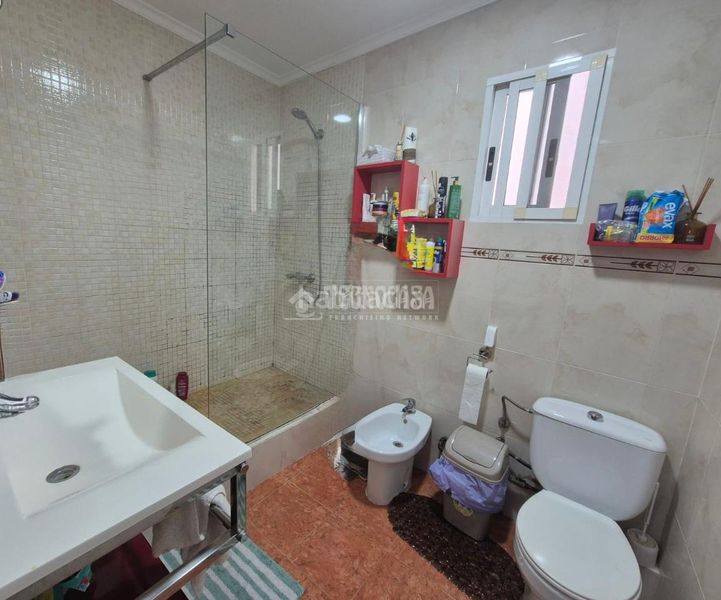 Foto c506ebd4-3658-4a8e-a0d5-7cdc60c1b9bd. Pis a Barrio de Patraix Valencia