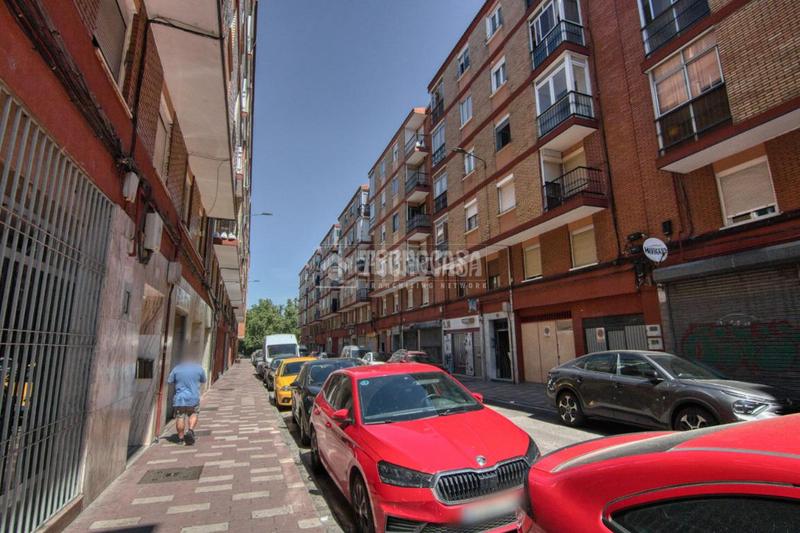 Foto 0ea6fa28-885b-4fa4-8080-8aad6c2d9e87. Local comercial  en venta en Rondilla Valladolid