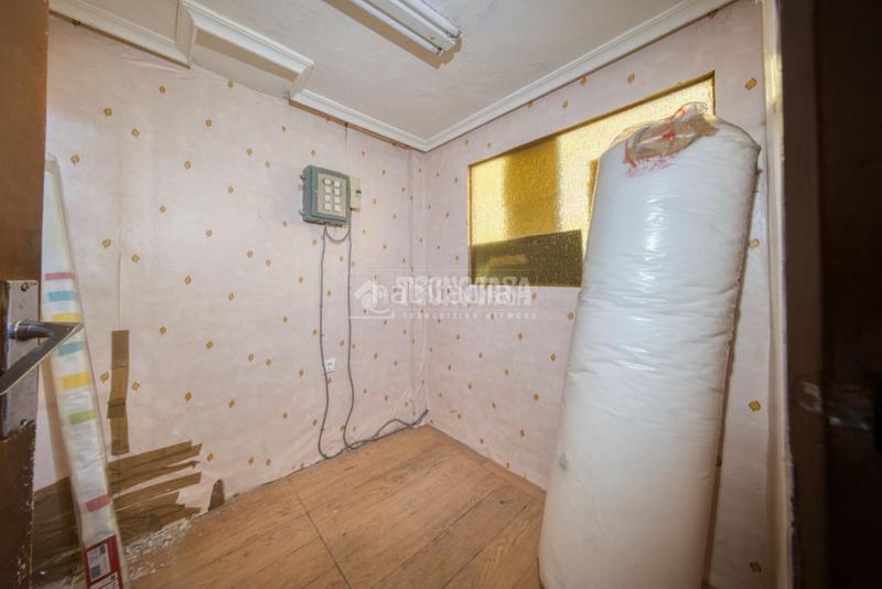 Foto ed05fe29-0e71-4260-90d4-be4d8c0dca8c. Local comercial almacén en venta en Rondilla Valladolid